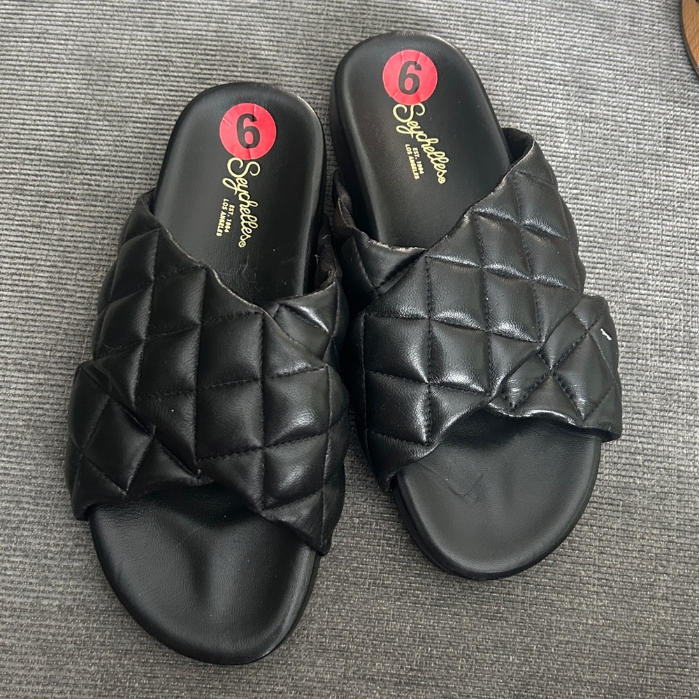 Seychelles Wide Awake Quilted Leather Slides - Black - NWT - Picture 8 of 8